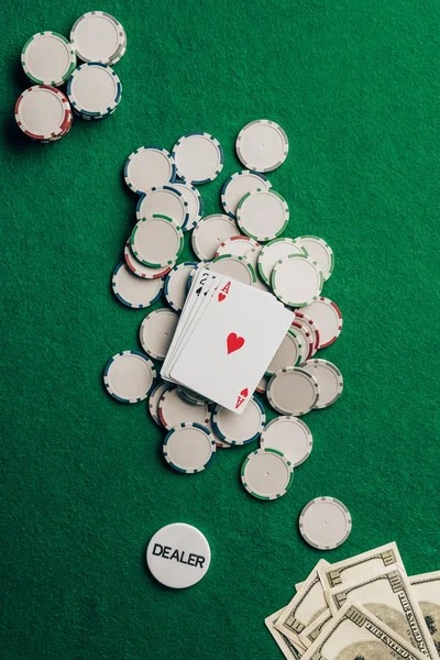 Live Sic Bo dealer studio at horasbet88 with three dice and betting layout